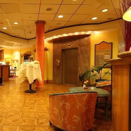 Arcadia Duesseldorf 4*