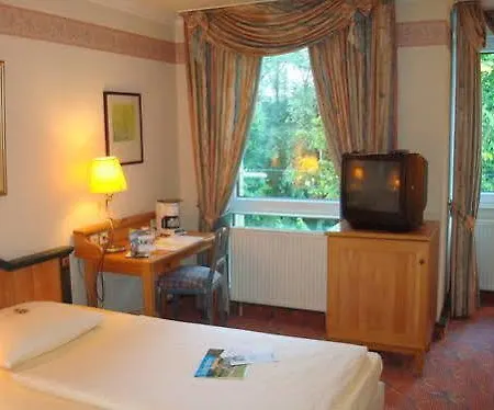 Hotel Arcadia Duesseldorf 4*