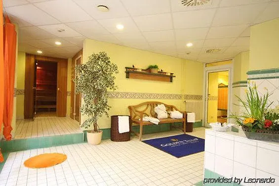 Arcadia Duesseldorf 4*