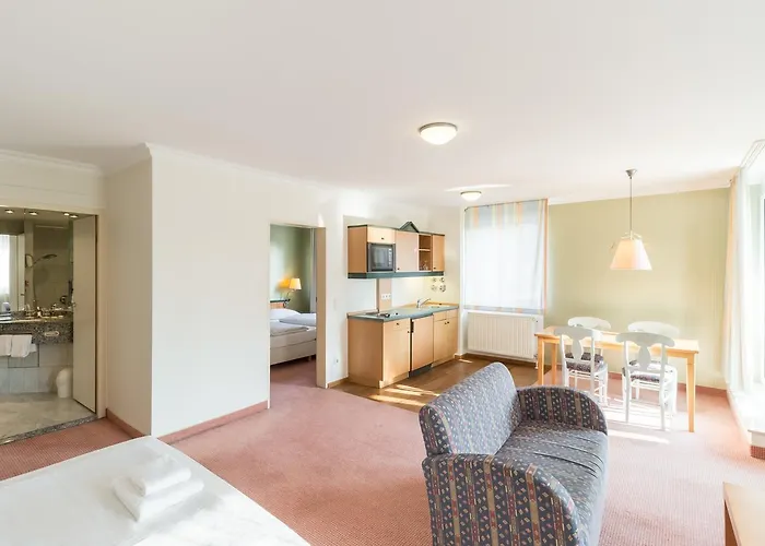 Arcadia Duesseldorf 4*